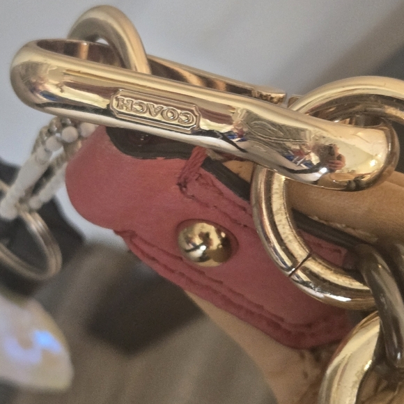 Coach Large Purse Straw - Picture 16 of 16